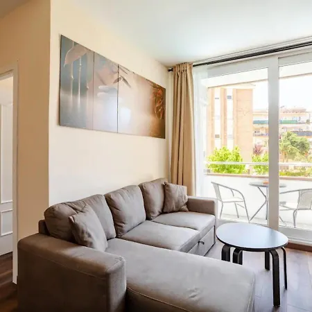 Ideal Family Retreat 5 Minutes From Fenals 公寓 *